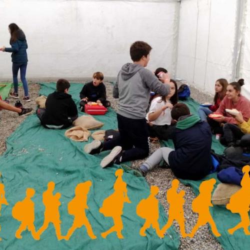 Mugetatik haratago, Más allá de las fronteras
